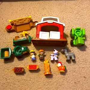 Fisher Price Little People  Happy Animals Farm - Preschool Farm Playset